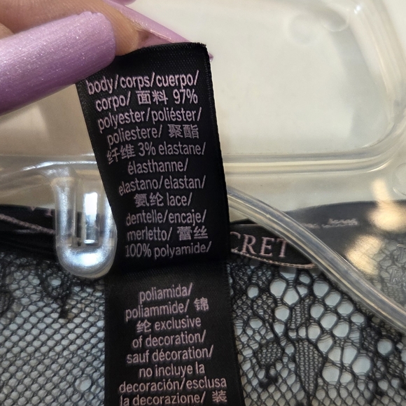 Victoria's Secret Robe - Picture 9 of 11